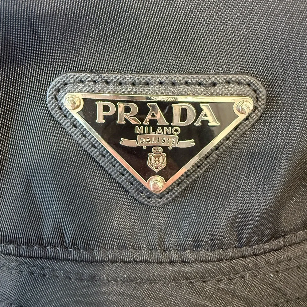Prada Black Bucket Hat - size medium - Picture 4 of 5